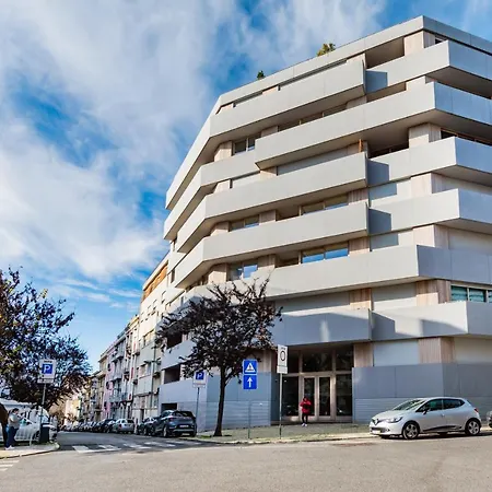 Gelman's Getaway In Lisbona