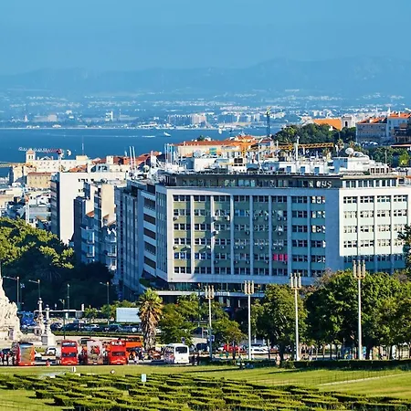 Gelman's Getaway In Lisboa